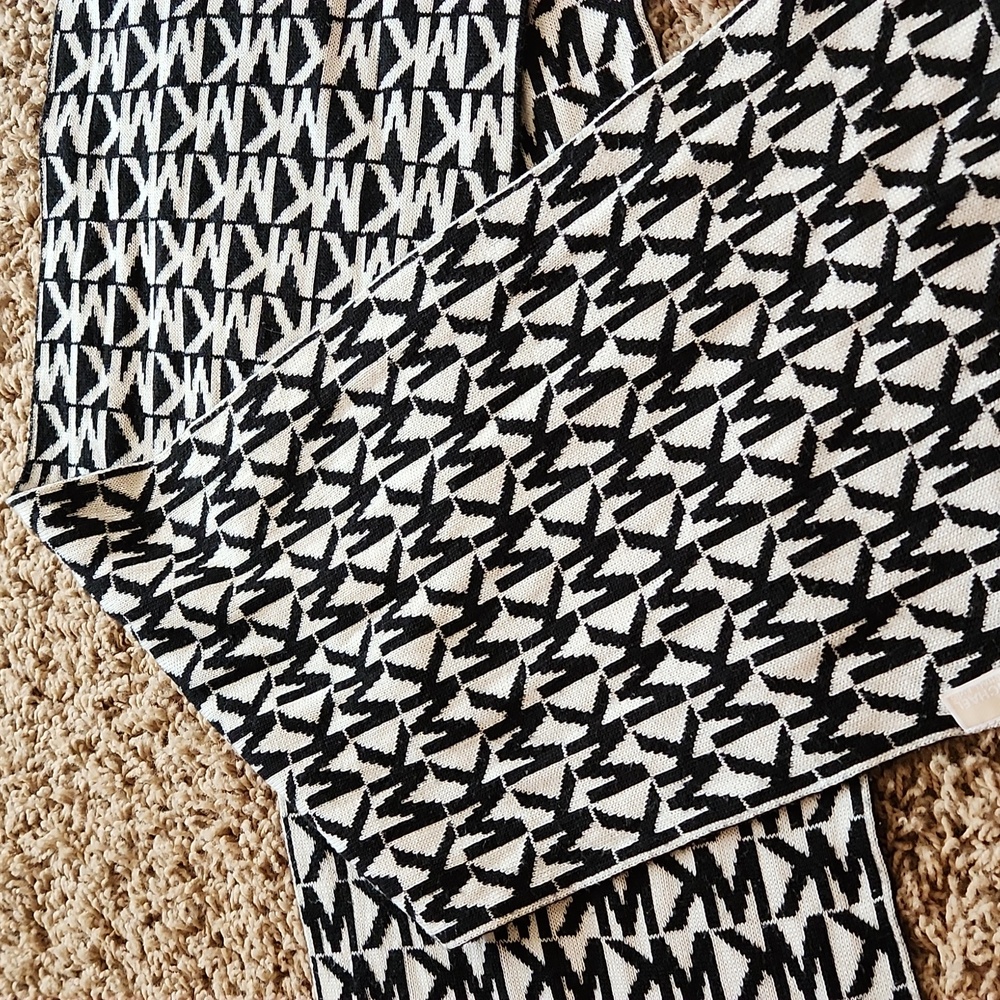 Michael Kors Monogram Black and White Scarf - Picture 3 of 5